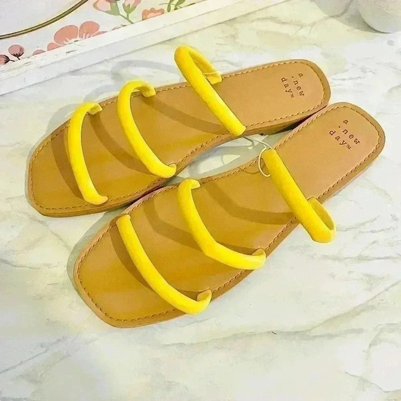 Women's Wren Triple Strap Sandals Yellow - A New Day - Size 8.5 - Picture 3 of 8
